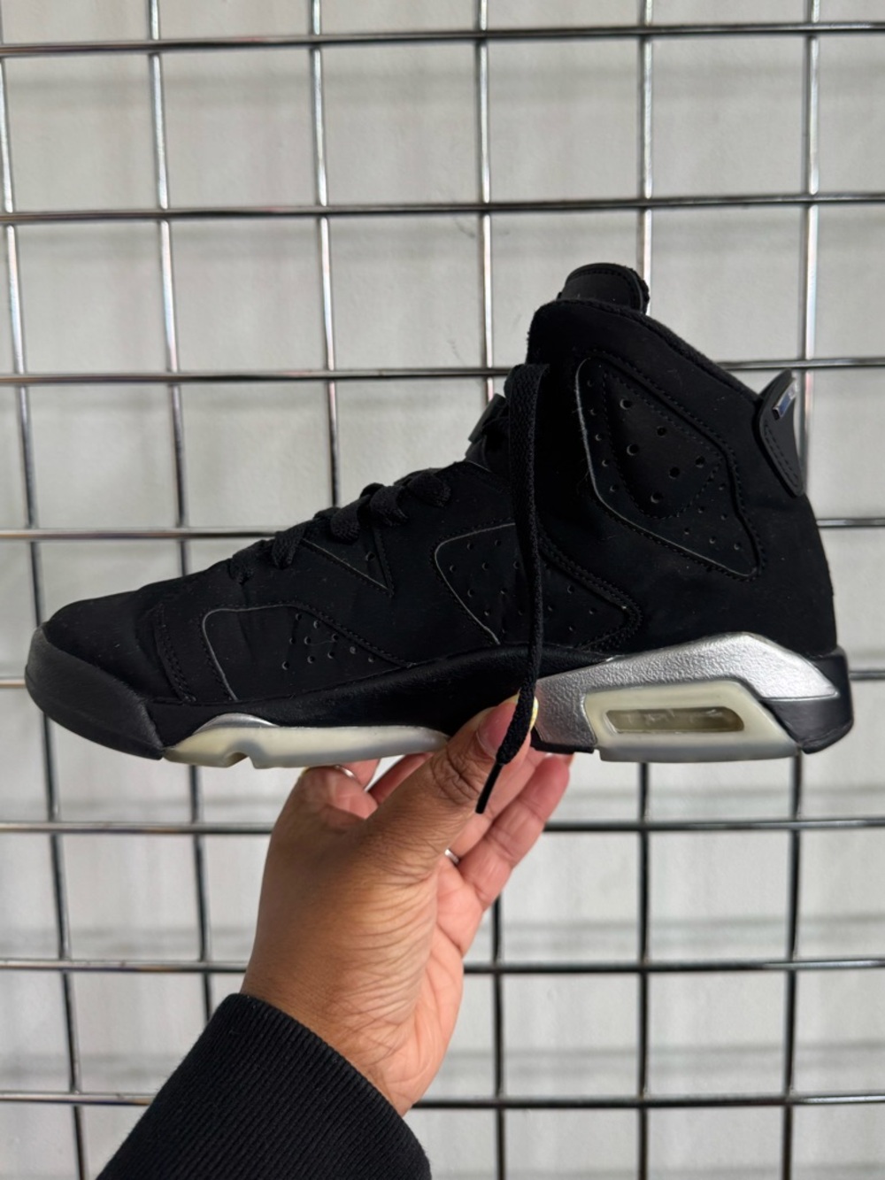 Nike Air Jordan 6 Retro GS Chrome Black Silver DX2835-001 Size 6.5Y Sneaker Shoe - Picture 2 of 11